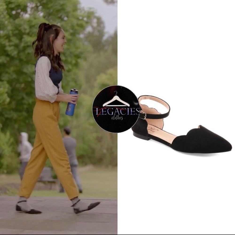ASO Josie saltzman Journee Collection Women's Lana Flats Black